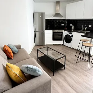 Apartment Modern Centre Two Bedroom Windsor - Grand House, Gibraltar