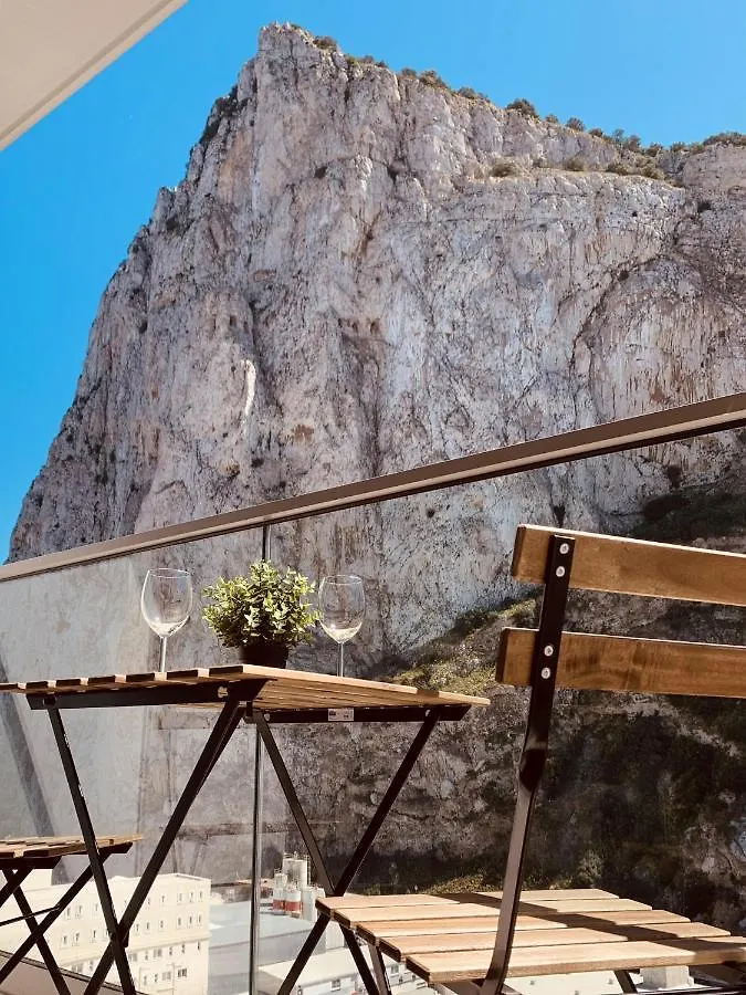 Apartment Modern Studio With Rock View Balcony And Gym-Hosted By Sweetstay Gibraltar
